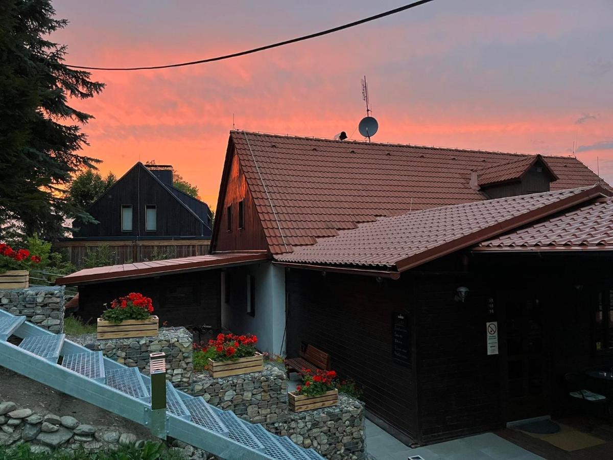 Penzion Harry Na Sjezdovce Krkonose Vysoké nad Jizerou Exterior foto
